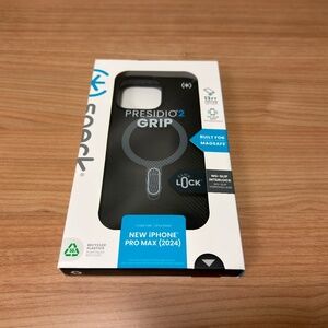 Speck - Presidio2 Grip ClickLock Case with MagSafe for Apple iPhone 16 Pro Max